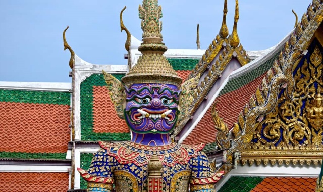 Bangkok Grand Palace & Wat Pho & Wat Arun Private Tour (Hotel Pickup & Drop-off)