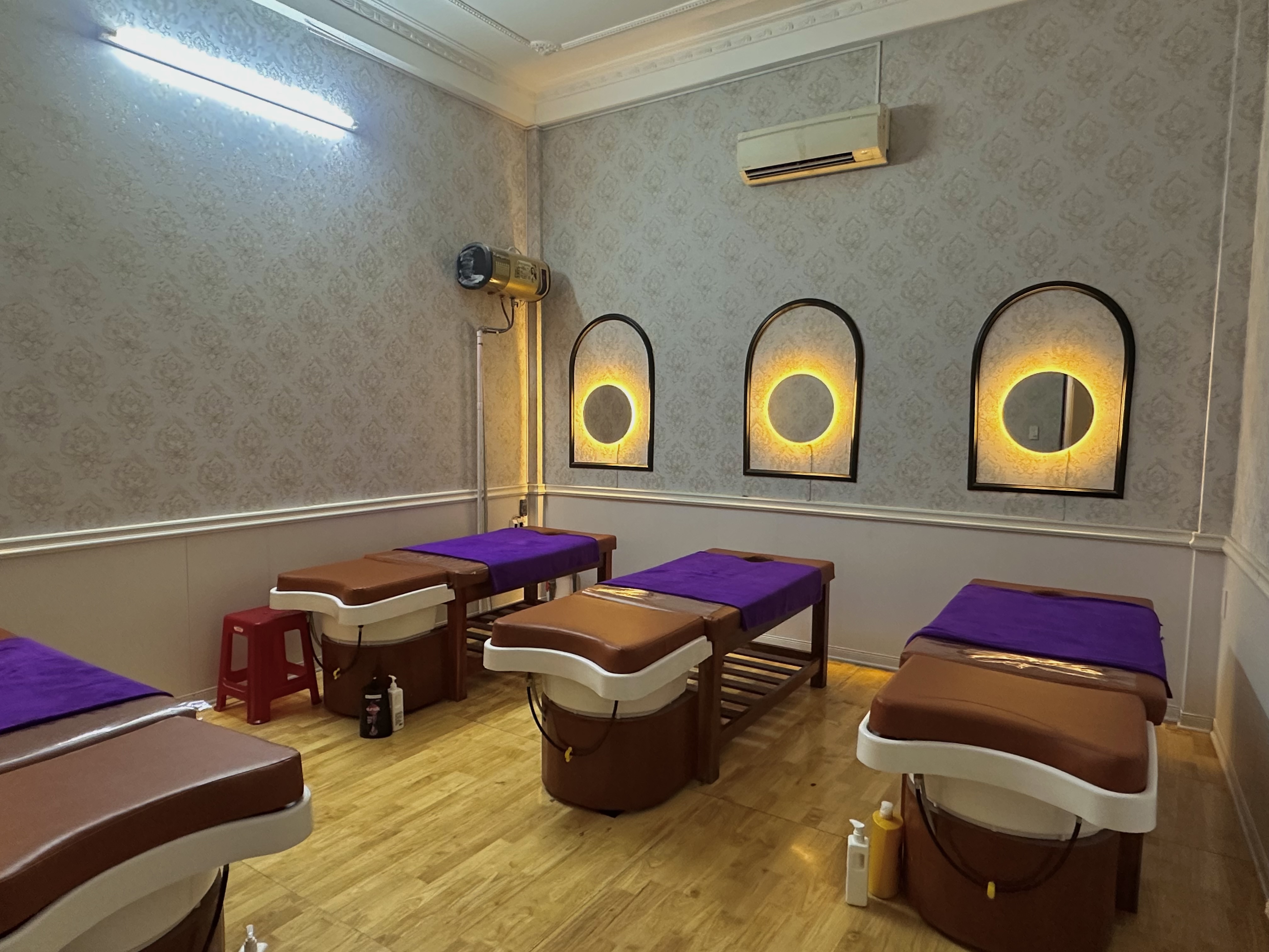 다낭 한시장 부산이발관 (풀서비스 + 픽업 가능)