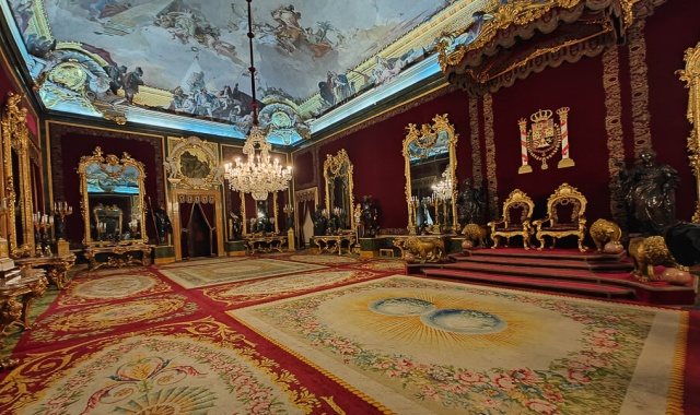 [돈키투어] 마드리드 왕궁 내부 입장 설명 투어 - 어린이부터 어른까지 만족!