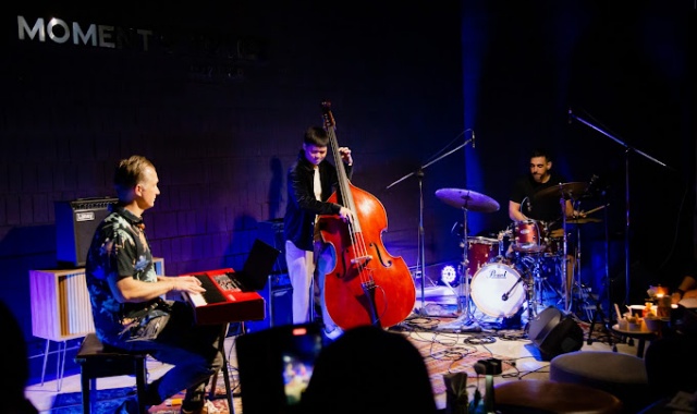 チエンマイ・モーメンツノーティスジャズバー割引予約