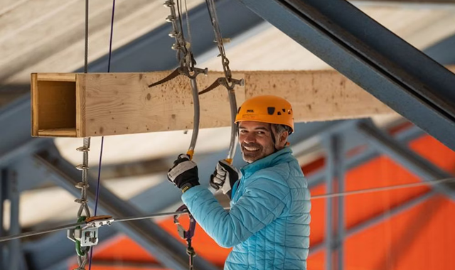 Grindelwald: Indoor Rope Adventure Park Ticket