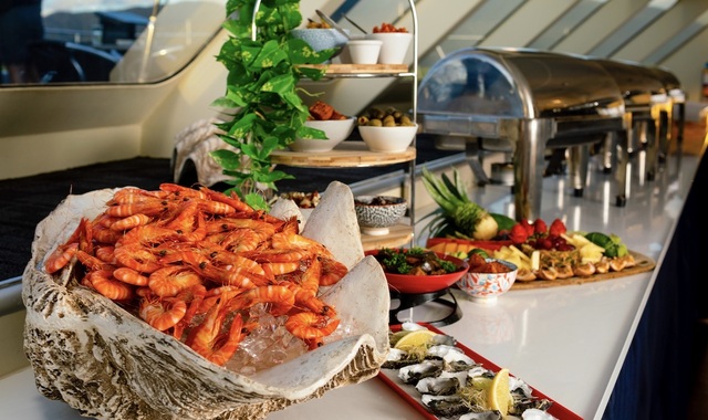 Cairns: Harbour and Dinner Cruise