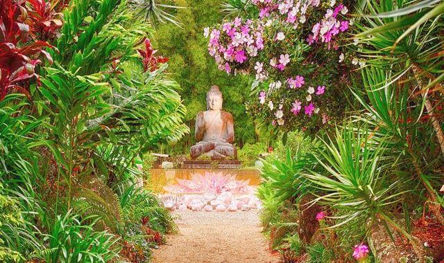 Gold Coast: Crystal Castle Ticket