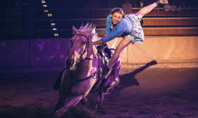 Gold Coast: Australian Outback Spectacular Heartland Dinner Show Ticket