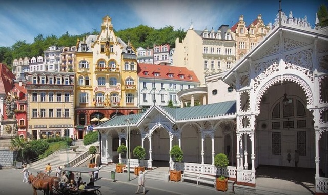 [후니가이드] 뭉치면 싸다! 프라하 출발: 카를로비바리 + 사슴 전망대 트레킹 투어