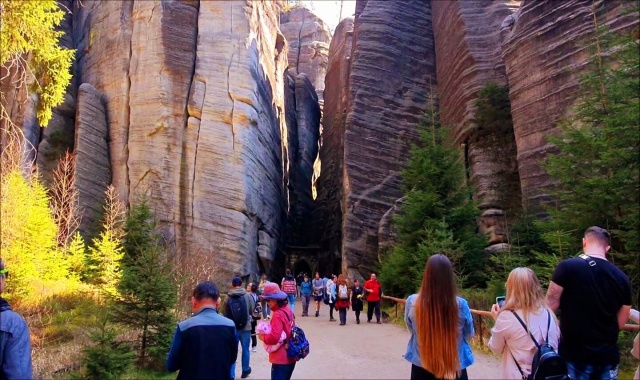 [후니가이드] 뭉치면 싸다! 체코 소도시 쿠트나호라 & 아드르슈파흐 단독 투어