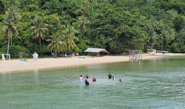 Kota Kinabalu: Sutera Harbour Golf Course - 18 Hole Green Fee & Cart Fee