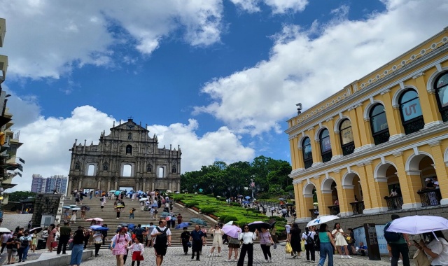 마카오 세계문화유산 & 야경 & 호텔 쇼 반일 투어 (버스, 모노레일 포함)