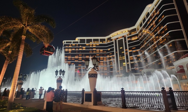 마카오 세계문화유산 & 야경 & 호텔 쇼 반일 투어 (버스, 모노레일 포함)