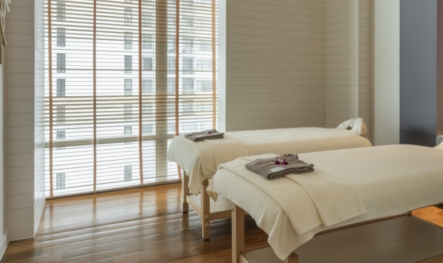 パタヤ・ホリデイインティーツリー スパ