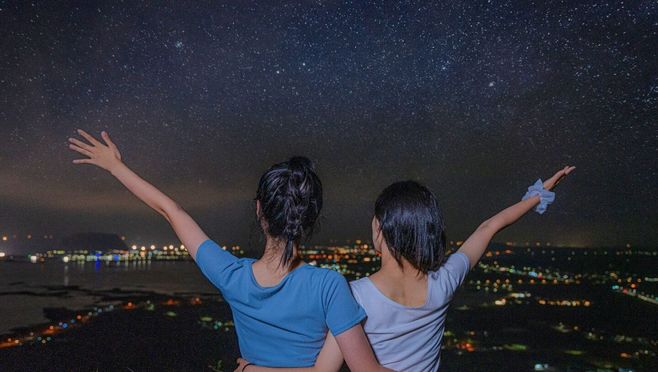 별이 빛나는 밤, 제주 야간 별빛 오름 트래킹