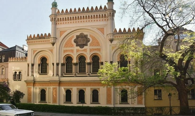 プラハ・旧市街&ユダヤ人地区ガイドウォーキングツアー