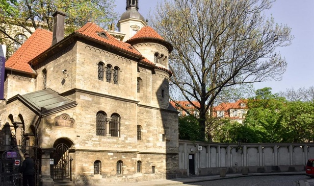 プラハ・旧市街&ユダヤ人地区ガイドウォーキングツアー