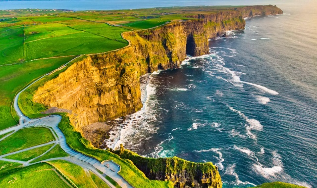 ダブリン・モハーの崖プライベートツアー