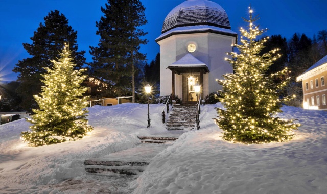 잘츠부르크 출발: 오베른도르프 고요한 밤 성당 크리스마스 이브 투어