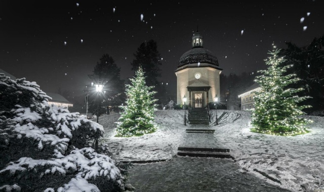 잘츠부르크 출발: 오베른도르프 고요한 밤 성당 크리스마스 이브 투어