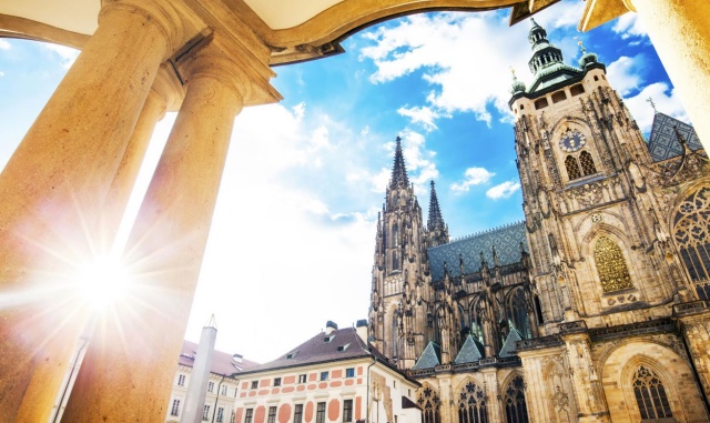 프라하 성 내부 가이드 투어 (1시간)