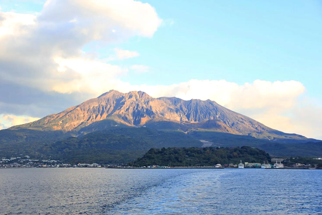 Kagoshima: Sakurajima Half-Day Tour (Tsukiyomi Shrine, Nagisa Park, Yunohira Observatory)