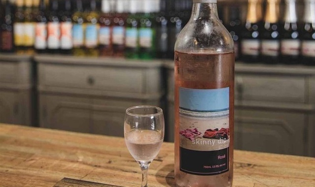 [고호주] 포트스테판 여유로운 아침 출발 돌핀크루즈 & 모래썰매 & 와이너리 투어