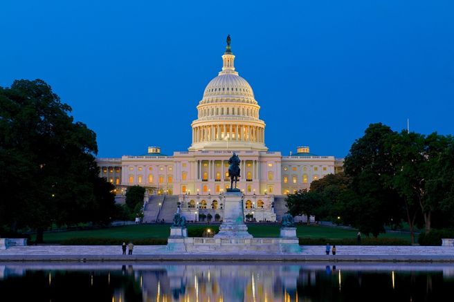 Washington DC National Mall & Memorials Moonlit Tour