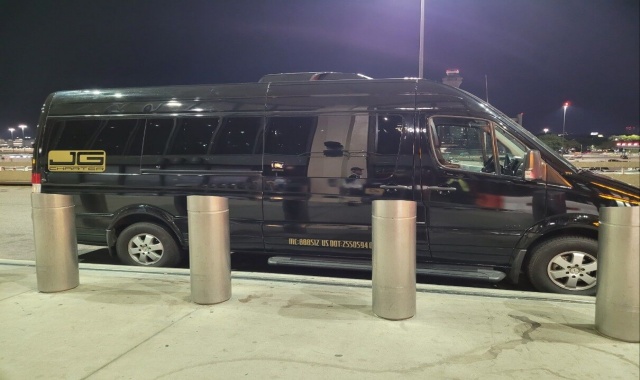 뉴욕 뉴왁 공항 (EWR) 출발: 맨하탄 셔틀 서비스 (심야, EWR 국적 항공사 승무원 셔틀 공식 제휴사)