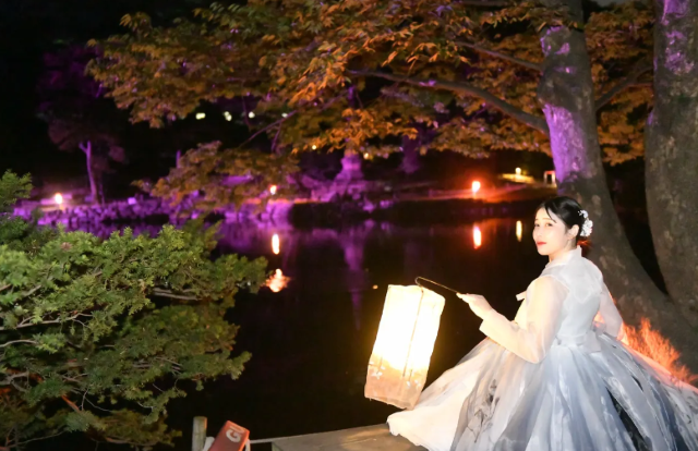 Hanbok Rental at Hanboknam Gyeongbokgung Store, Seoul