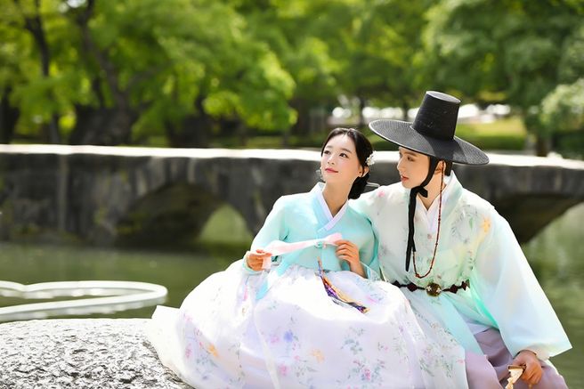 Hanbok Rental at Hanboknam Changdeokgung Palace Branch, Seoul