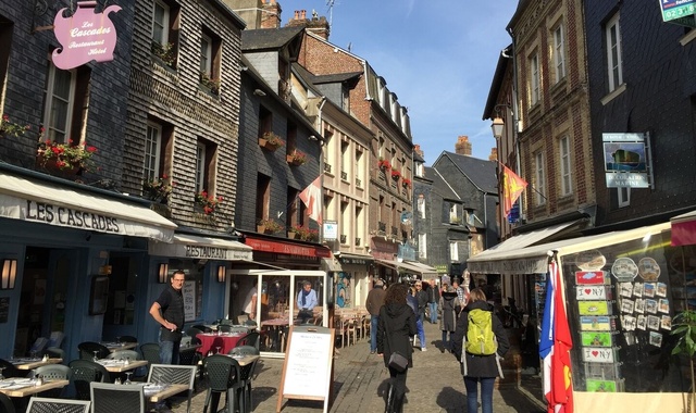 [이지고프랑스] 몽생미셸 야경 그리고 옹플뢰르 투어 (에트르타 선택 가능)