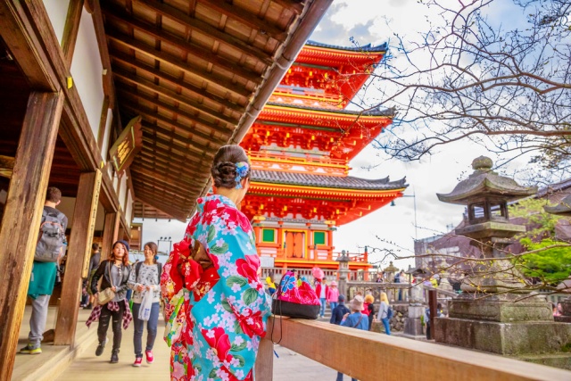 [Promotion] Kyoto & Nara One-Day Tour (Kiyomizu-dera Temple, Fushimi Inari Shrine, Nara Deer Park)