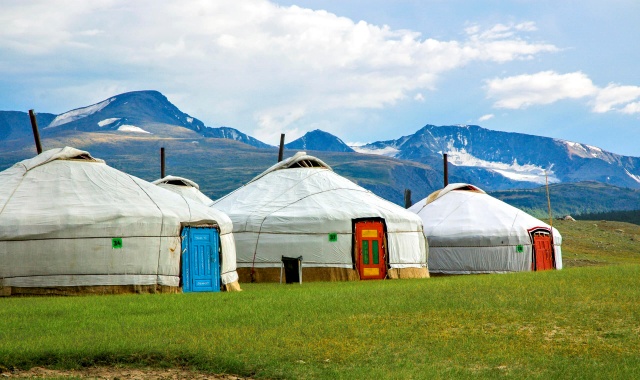 [몽골가자] [14박15일] 몽골 광활한 자연에서 느끼는 진짜 쉼표 여행! 쳉헤르온천 체험/미니고비/홉스골/어르헝 폭포