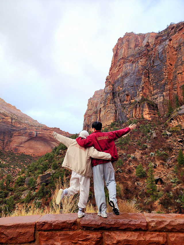 [큐트래블] [당일투어] 밤12시 출발: 그랜드캐년 투어 일출 & 로워 엔텔롭 & 홀슈밴드 + 파웰호수, 자이언 그리고 별빛 투어