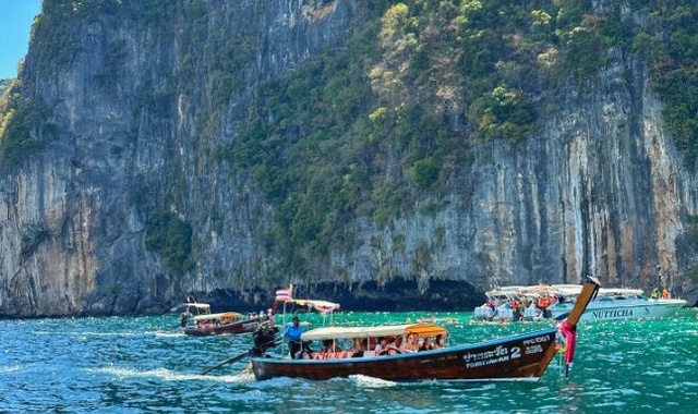 푸켓 피피섬 & 마야베이 & 필레라군 & 카이섬 일일 투어 (10시 출발)