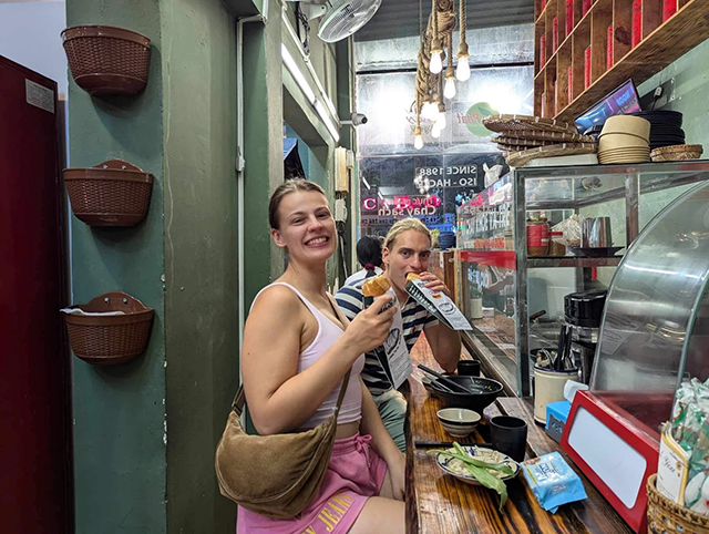 Ho Chi Minh City: Top Notch Street Food Motorbike Tour