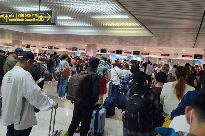 Ho Chi Minh City: Airport Fast Track Arrival & Departure Service