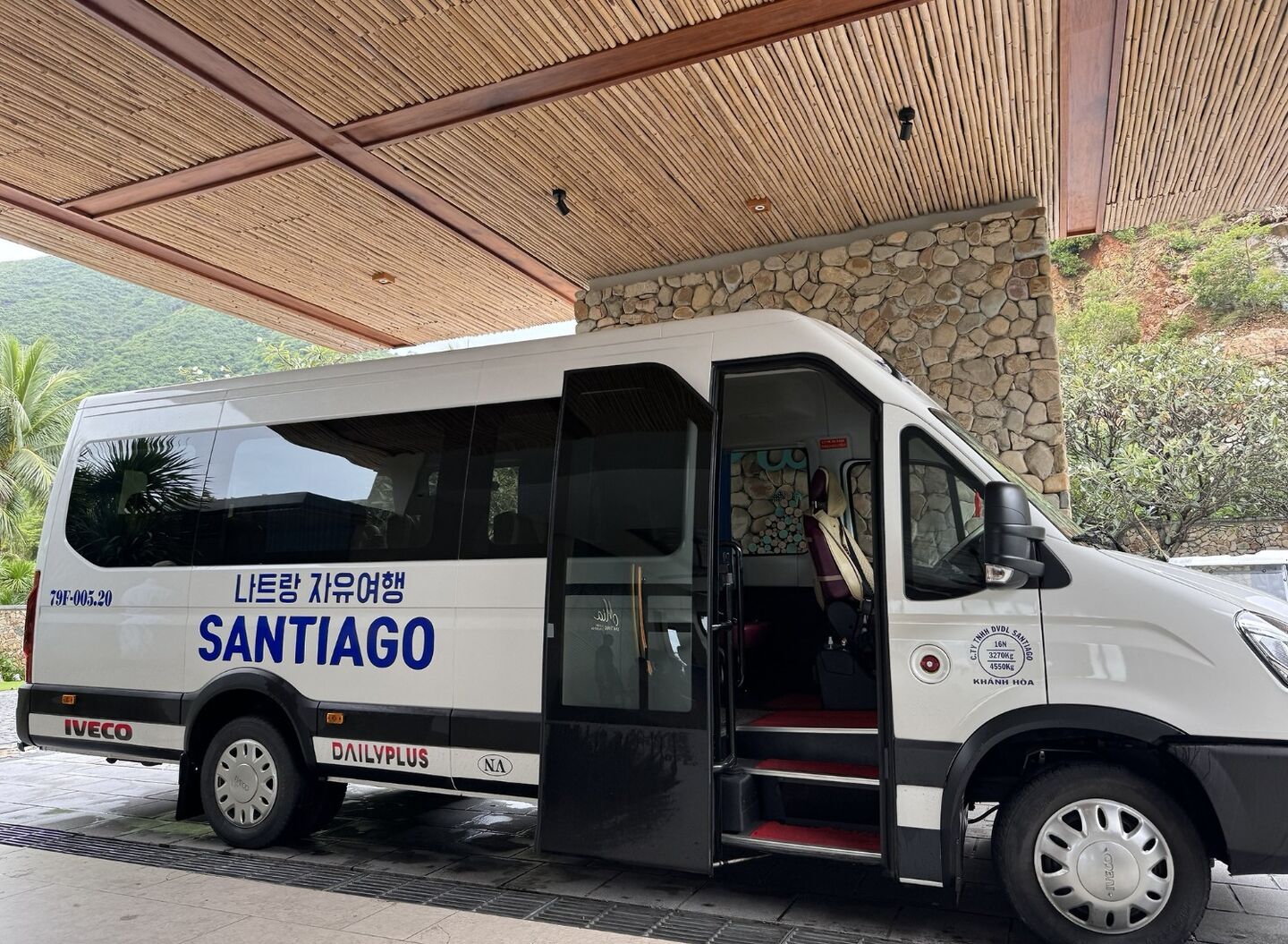 [산티아고] 나트랑 깜란 공항 단독 편도 픽업 서비스 (무료 짐보관)