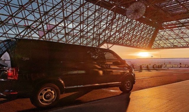 타오위안 공항 출발: 타이중 도착 픽업 서비스 (+ 피켓 서비스) by tripool