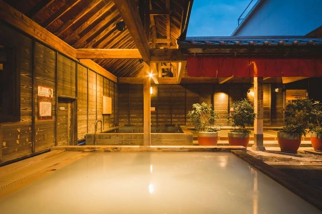 Yokohama Natural Hot Spring Manten-no Yu Admission Ticket