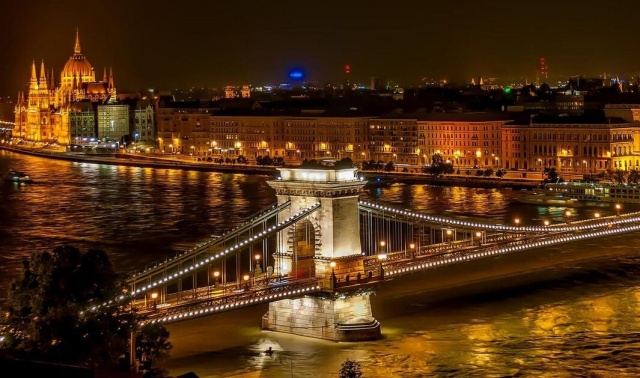 [여행톡톡] 소규모 전문 사진 작가와 함께 하는 부다페스트 스냅 야경 투어
