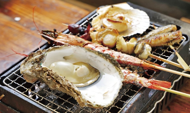 Ibaraki Nakaminato Fish Market Day Tour from Tokyo (Oarai Isosaki Shrine & Hitachi Seaside Park)