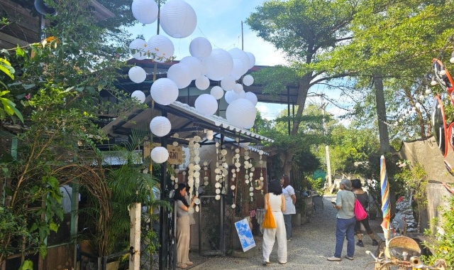 치앙마이 반캉왓 + 엘레핀 팜 & 카페 단독 투어 (한국어 가이드 포함)