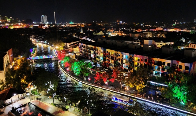 쿠알라룸푸르 출발: 말라카 유네스코 투어 (신형 VIP 밴 차량)