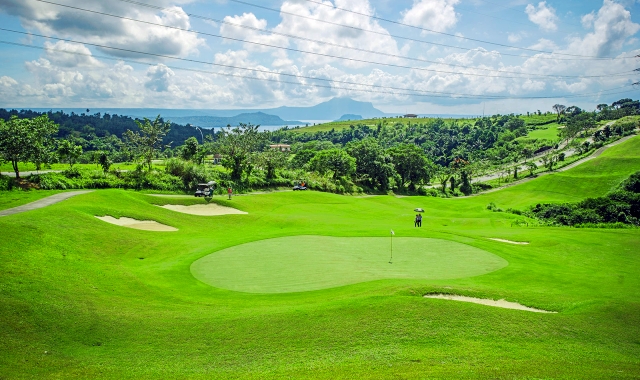 클락 뉴 아시아 골프 앤 컨트리 클럽 - 18홀 그린피