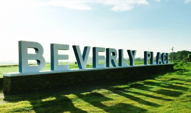 클락 베버리 플레이스 골프 컨트리 클럽 - 18홀 그린피