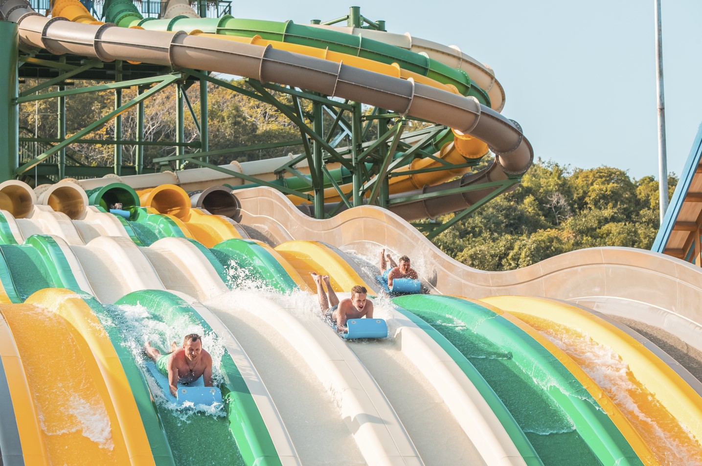 푸꾸옥 썬월드 혼똔섬 케이블카 왕복 티켓 (워터파크, 롤러코스터, 프라이빗비치)