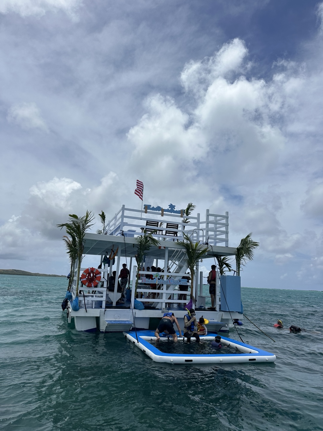 [괌 비키니 아일랜드 클럽] 비키니 아일랜드 투어 & 스노클링 & 바나나보트 패키지