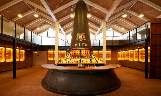 Suntory Yamazaki Whisky Museum & The Premium Malts Beer Factory Tour from Kyoto