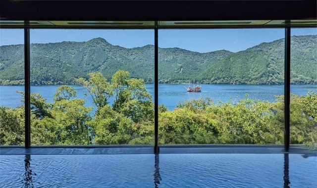 東京発・熱海花火祭り＆箱根神社温泉日帰りツアー