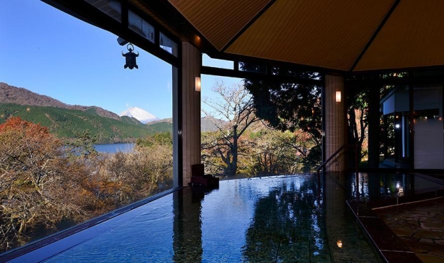 東京発・熱海花火祭り＆箱根神社温泉日帰りツアー