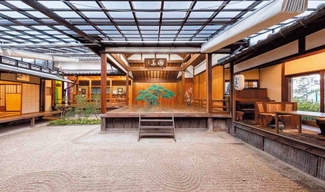 오사카 스기에 노 극장 고후안 레스토랑