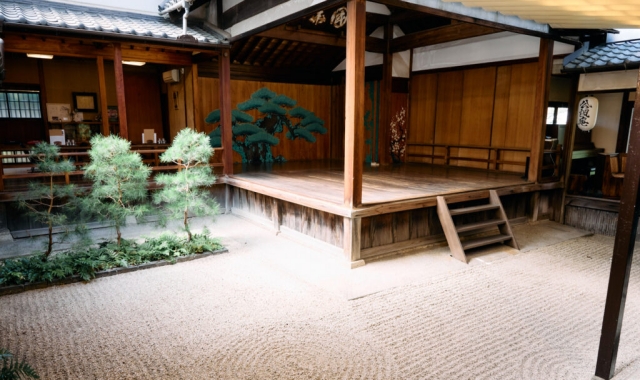 오사카 스기에 노 극장 고후안 레스토랑